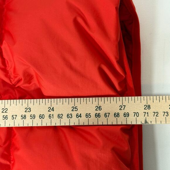 Nike Red Puffer Vest Men’s XXL Quilted Zip Front Logo Athletic Outerwear - Picture 8 of 9